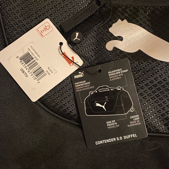 I’m selling a new Puma Contender 3.0 Duffel bag with a footwear compartment. - Picture 2 of 8